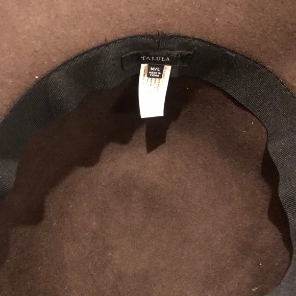 Aritzia Talula 100% wool hat - Picture 2 of 2